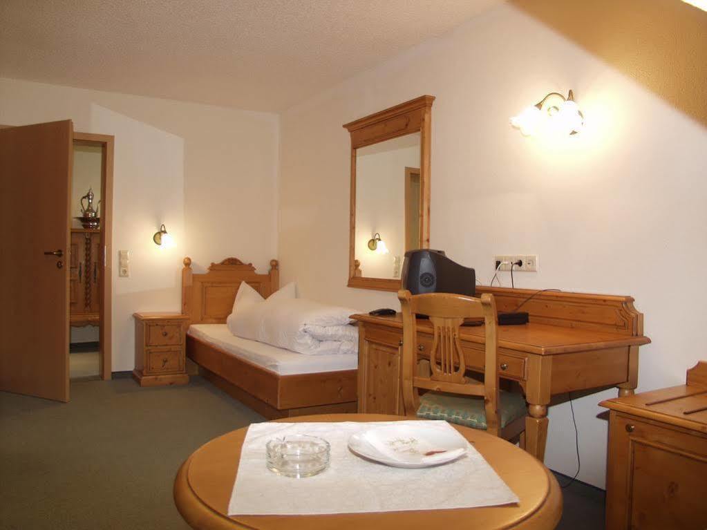 Furstenberg  Hotel Roessle מראה חיצוני תמונה