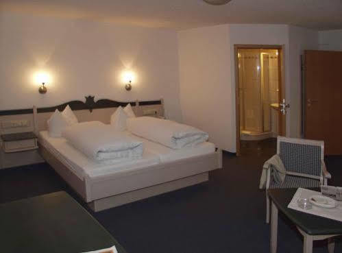 Furstenberg  Hotel Roessle מראה חיצוני תמונה